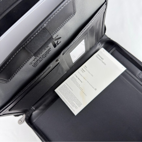 NEW Wenger Concept Zippered Padfolio Envelope Card Holder, Black - Picture 8 of 12